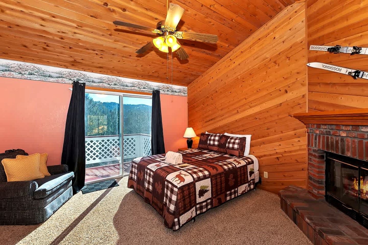 Beautiful, Secluded Cottage with Great Views in Big Bear Lake, California