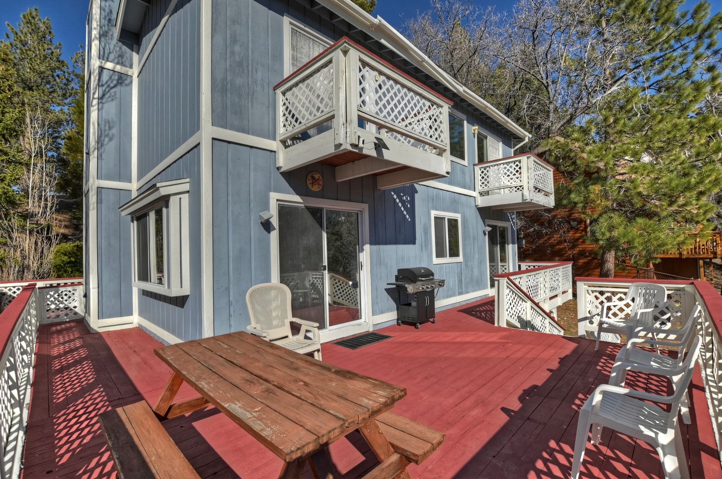 Beautiful, Secluded Cottage with Great Views in Big Bear Lake, California