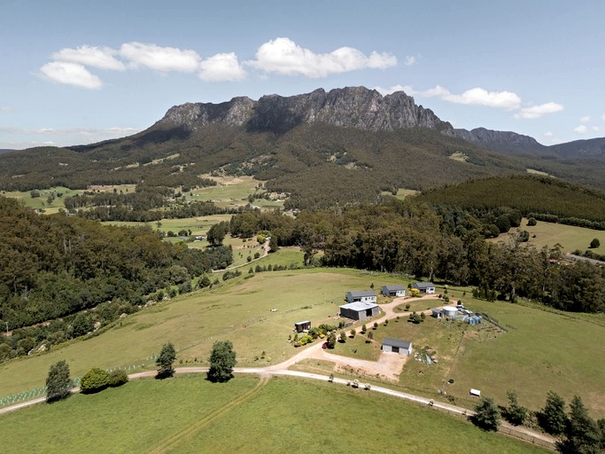 Tiny Houses (Australia, West Kentish, Tasmania)