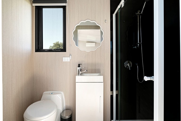 Tiny Houses (Australia, West Kentish, Tasmania)