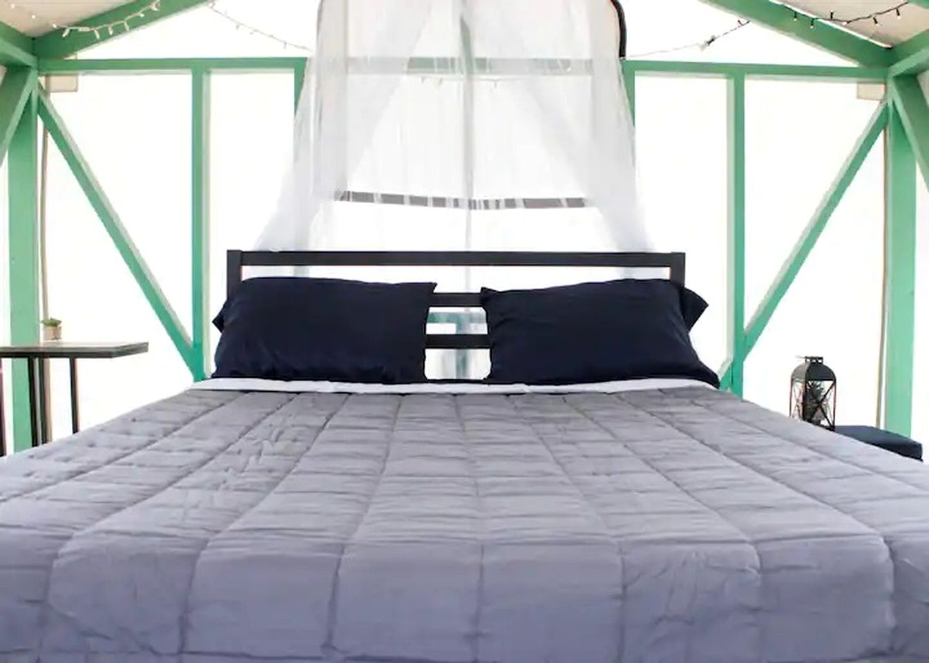 Beautiful Tented Cabin with Stunning Reservoir Views for a Unique Glamping Getaway in Bridgeport, California