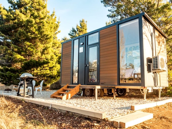 Tiny Houses (Australia, Bungendore, New South Wales)