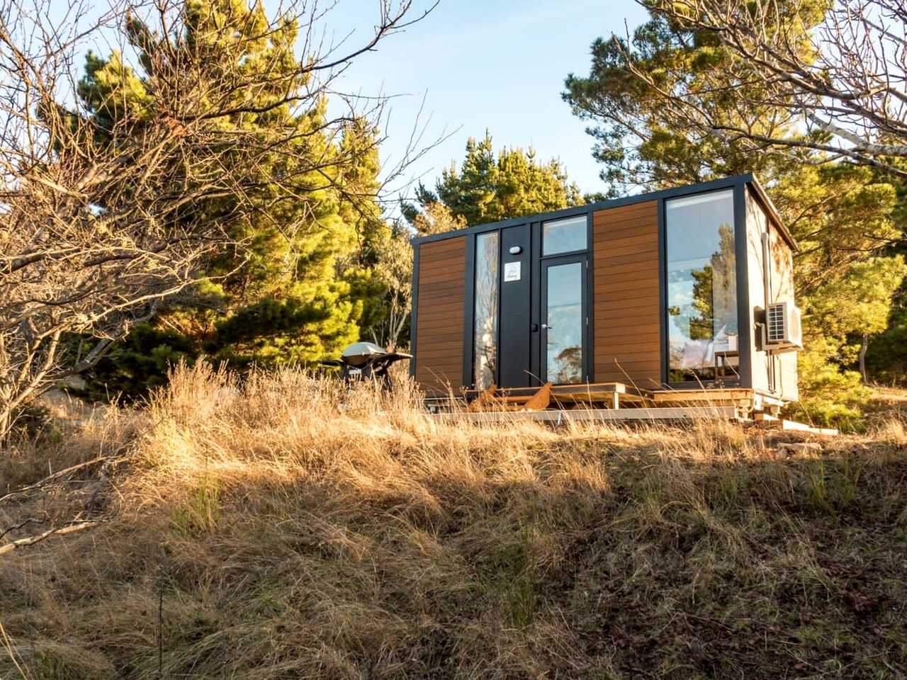 Beautiful Tiny House with Barbecue and Incredible Outdoor Activities in New South Wales, Australia