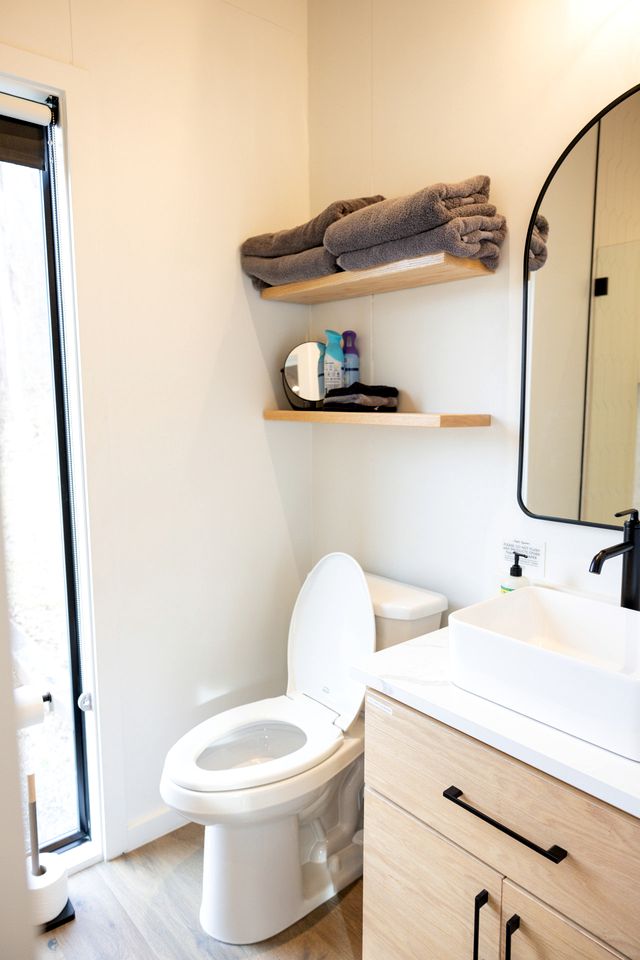 Beautiful Tiny House with Fire Pit and Gorgeous Sights in Madison, Virginia