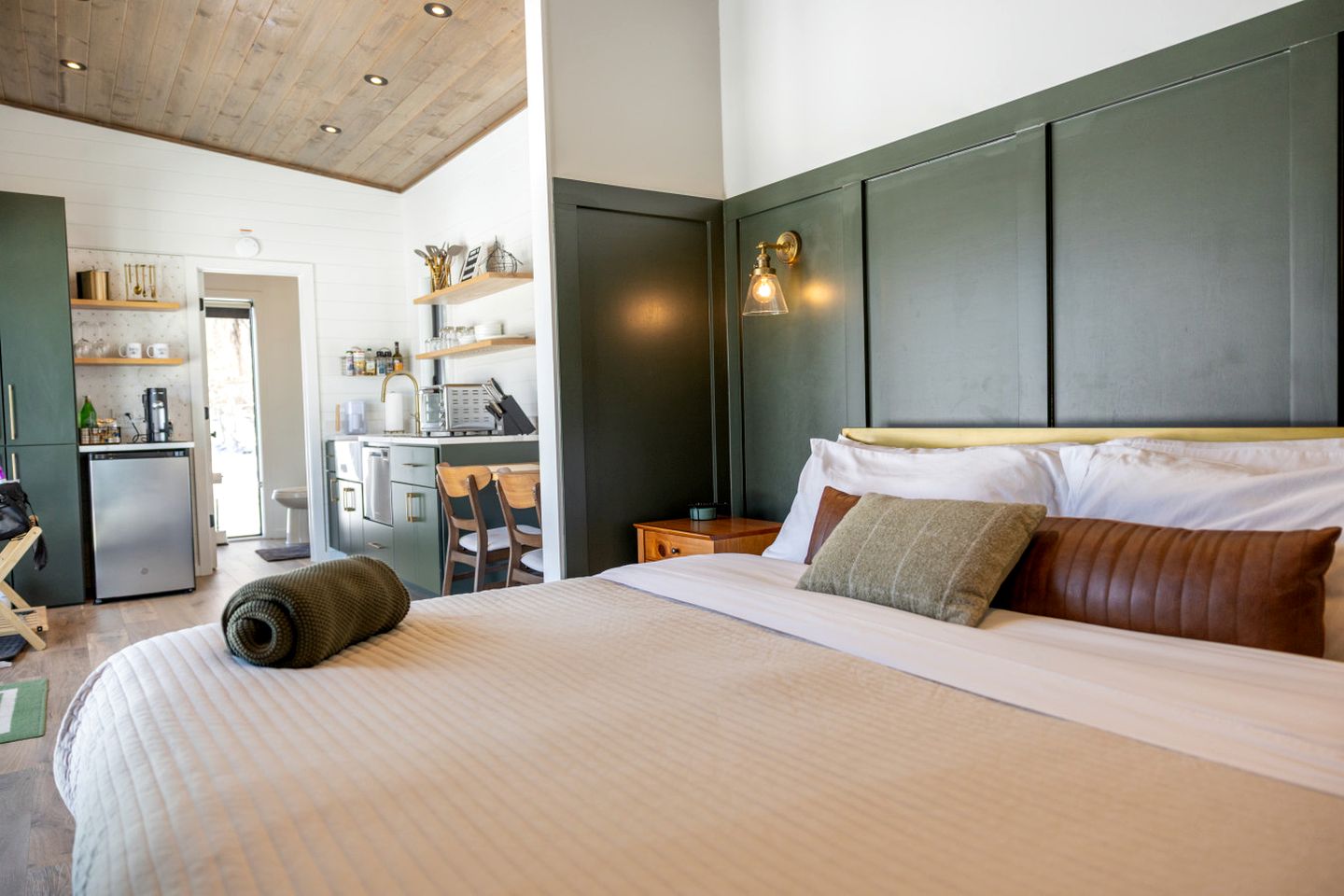Beautiful Tiny House with Fire Pit and Gorgeous Sights in Madison, Virginia
