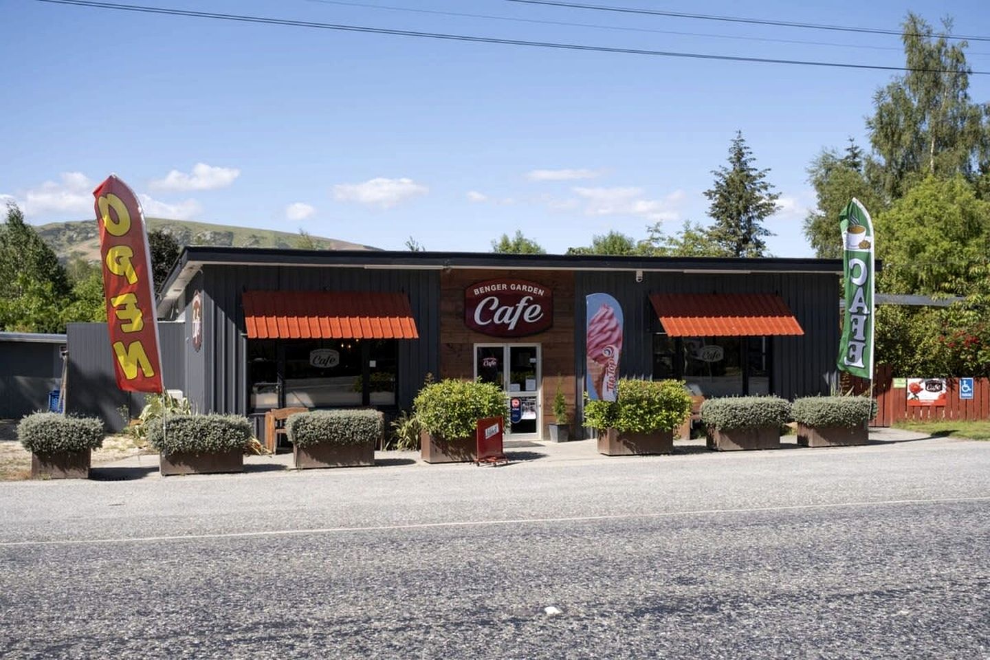 Beautiful Tiny House Loft Perfect for Fishing and Picnics in South Island, New Zealand