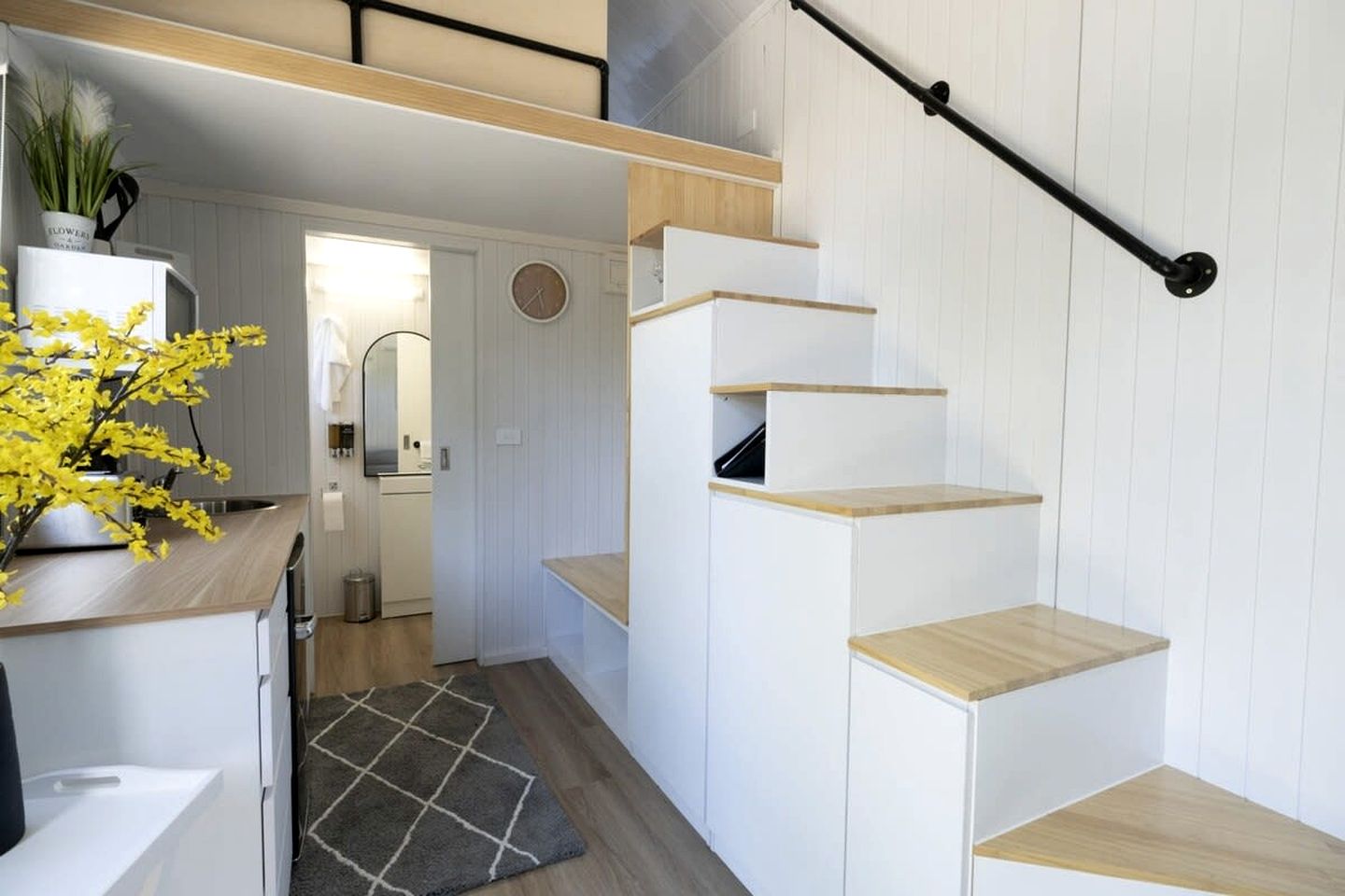 Beautiful Tiny House Loft Perfect for Fishing and Picnics in South Island, New Zealand