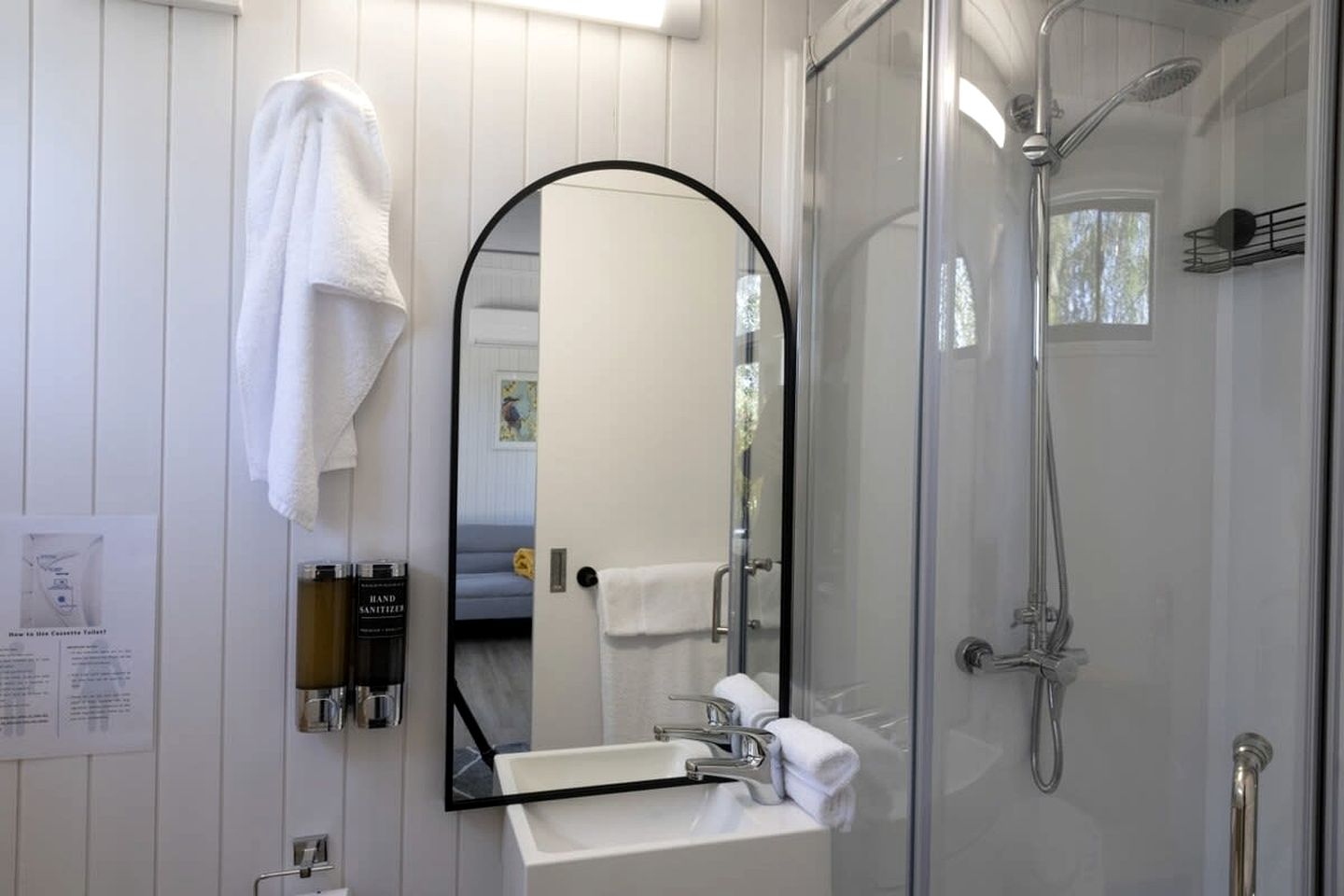 Beautiful Tiny House Loft Perfect for Fishing and Picnics in South Island, New Zealand