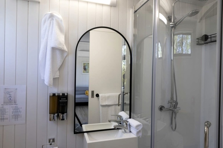 Tiny Houses (New Zealand, Roxburgh, South Island)