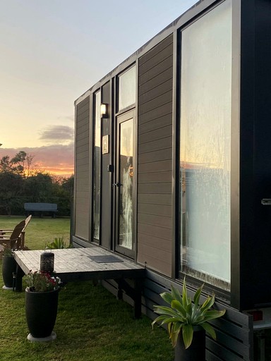 Tiny Houses (Australia, Lake Charm, Victoria)