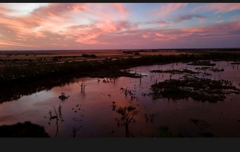 Tiny Houses (Australia, Lake Charm, Victoria)
