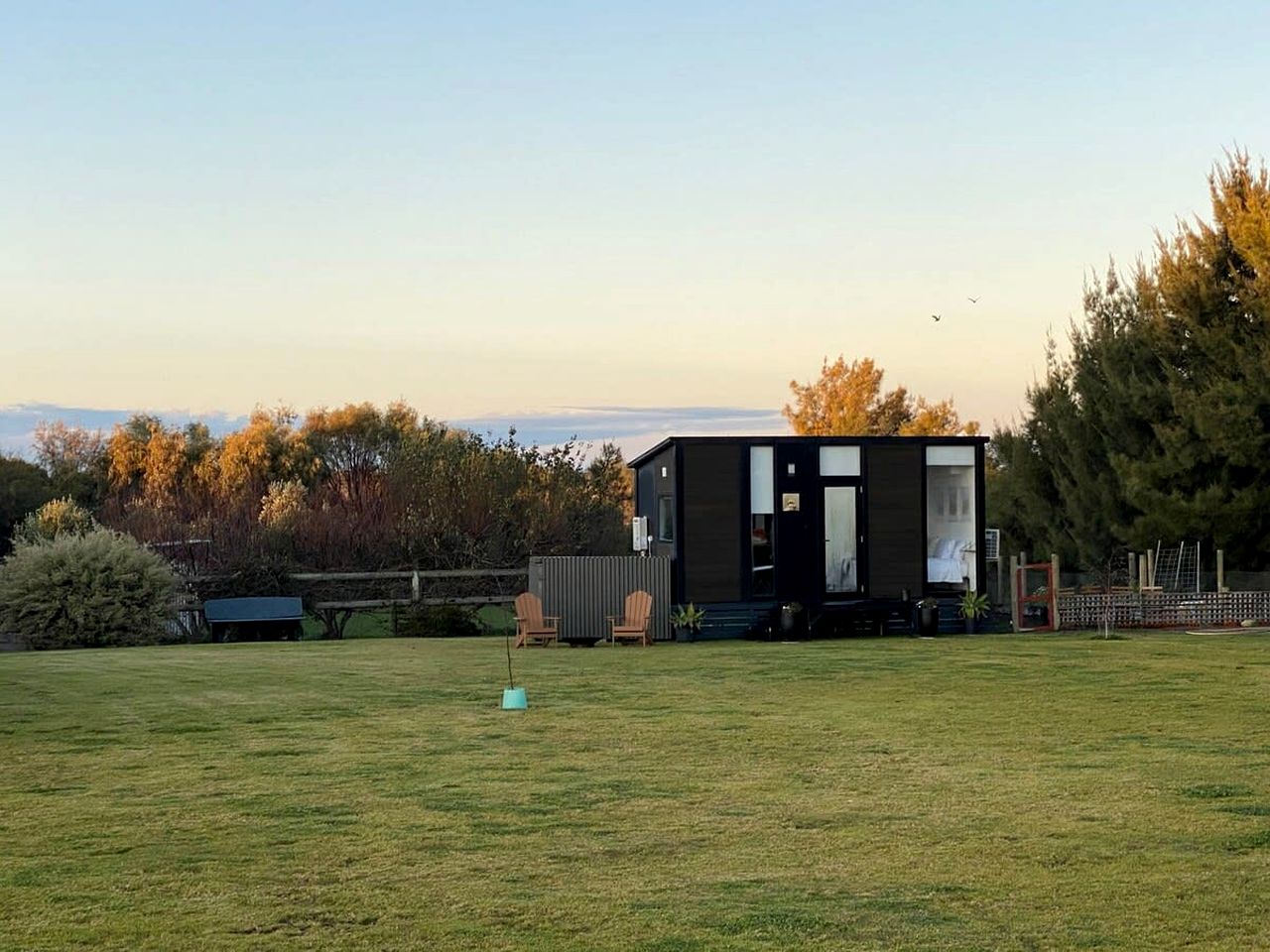 Beautiful Tiny House with Stunning Lakefront Views Perfect for Outdoor Activities in New South Wales, Australia