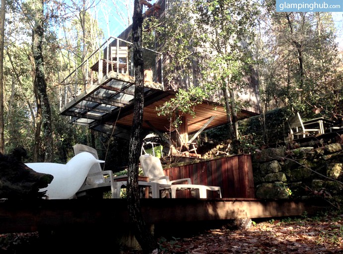 Tree Houses (Vinezac, Auvergne-Rhône-Alpes, France)