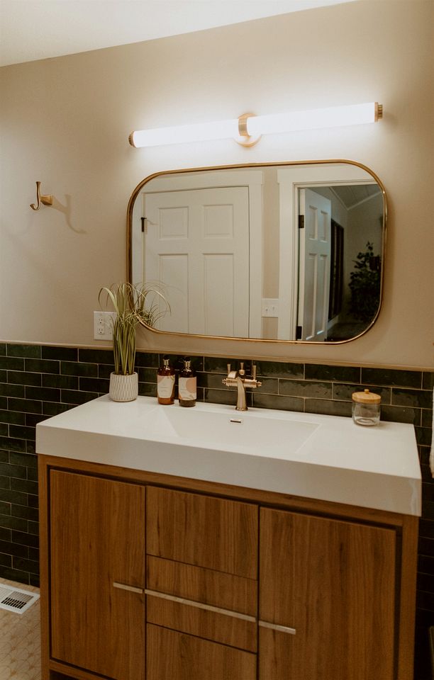 16 Guests | Ponds | Hot Tub | Game Room | Trails in Sarahsville