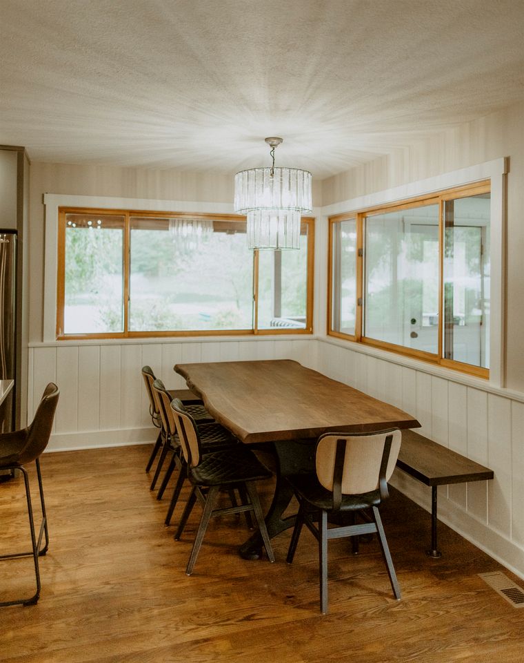 16 Guests | Ponds | Hot Tub | Game Room | Trails in Sarahsville