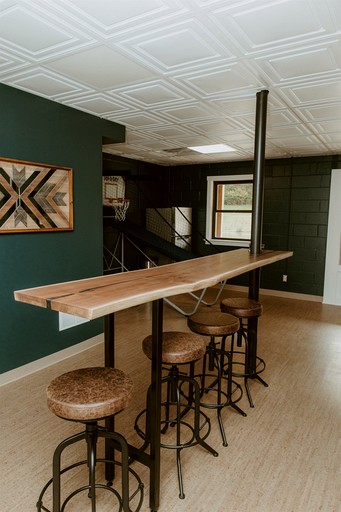 Cabins (United States of America, Sarahsville, Ohio)