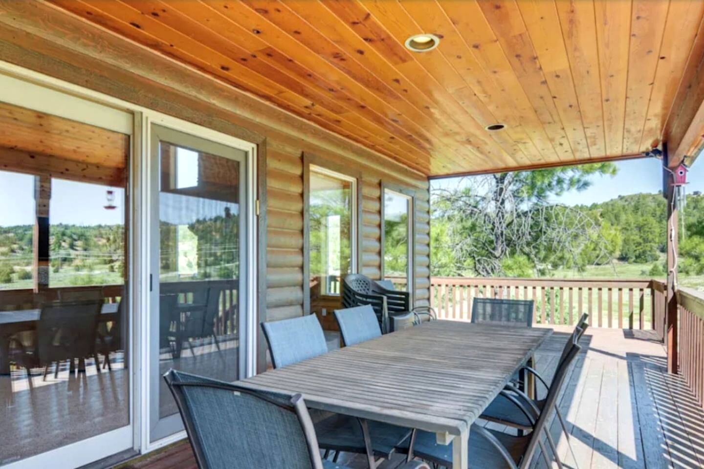 Spacious Family-Friendly Cabin with Pet-Friendly Dog Run & Supercharger Near Bryce Canyon, Alton, UT