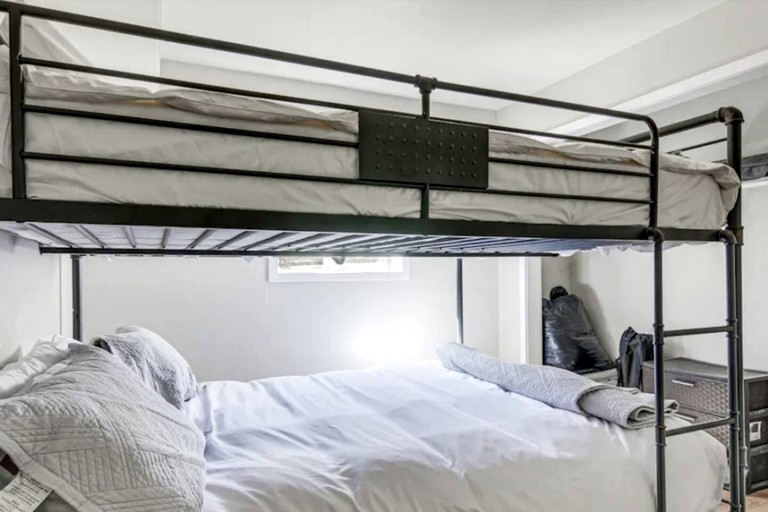 Cabins (United States of America, Alton, Utah)