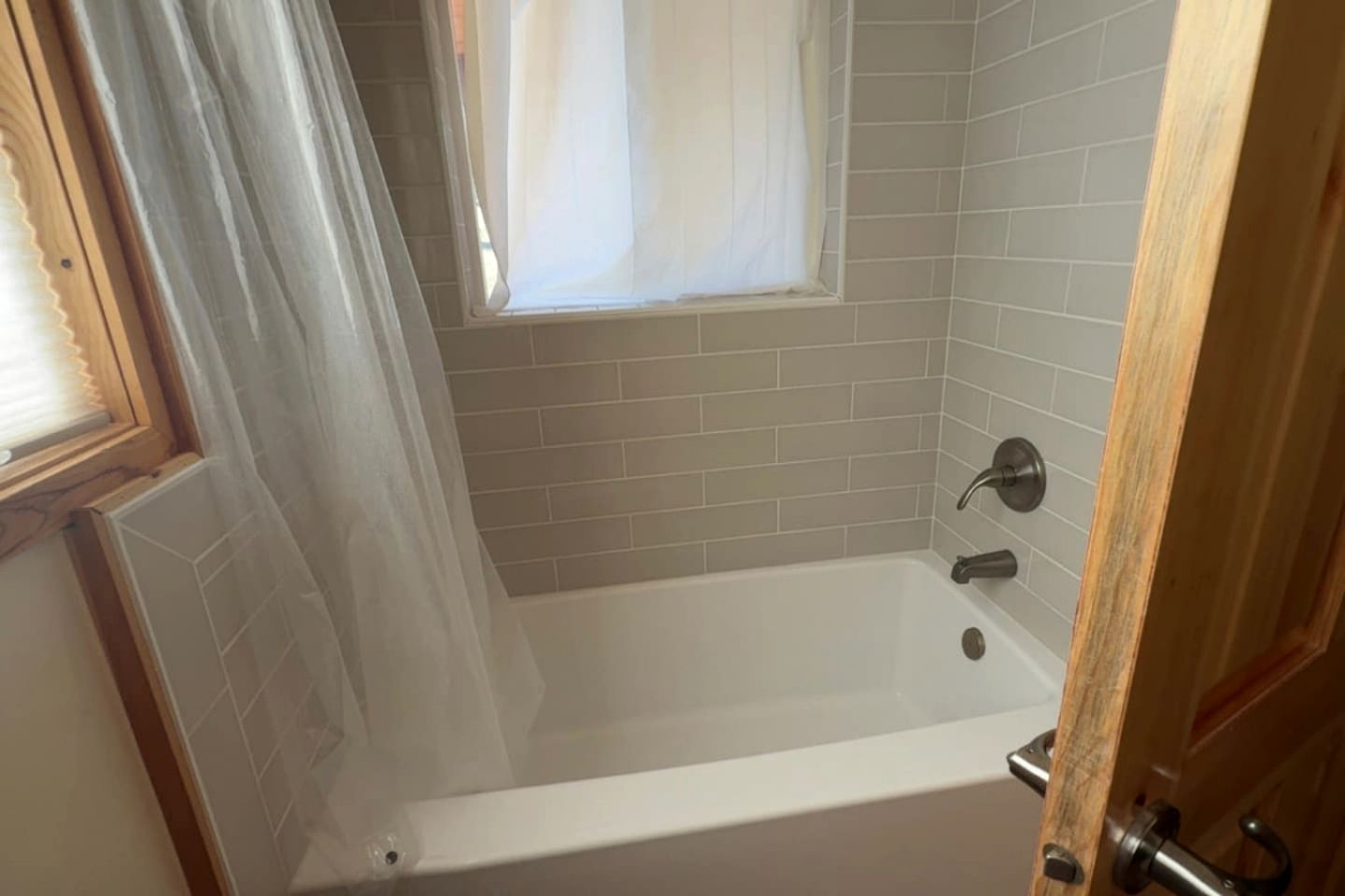 Spacious Family-Friendly Cabin with Pet-Friendly Dog Run & Supercharger Near Bryce Canyon, Alton, UT