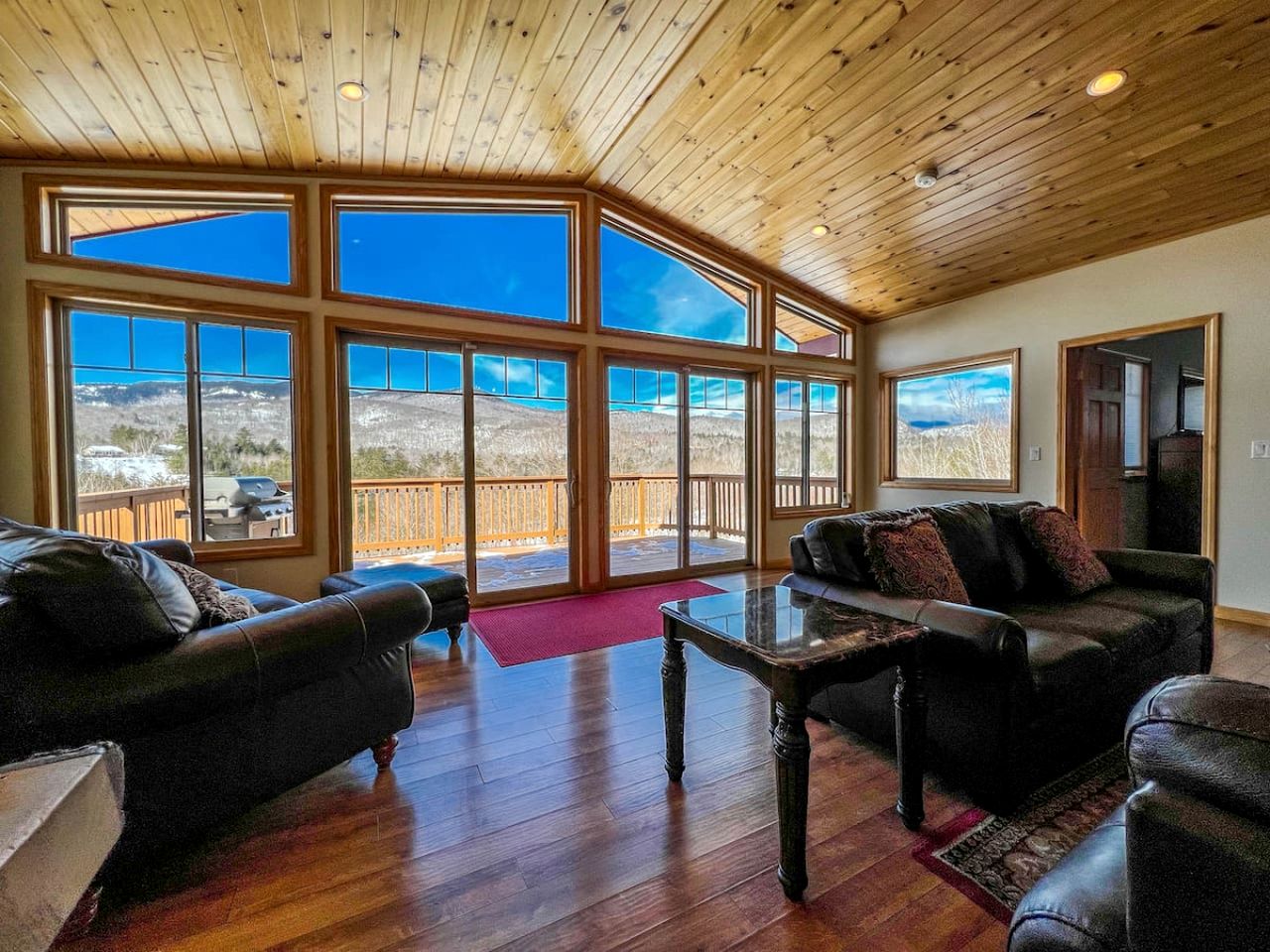 Beautiful Villa with Hot-tub and Barbecue in Bartlett, New Hampshire