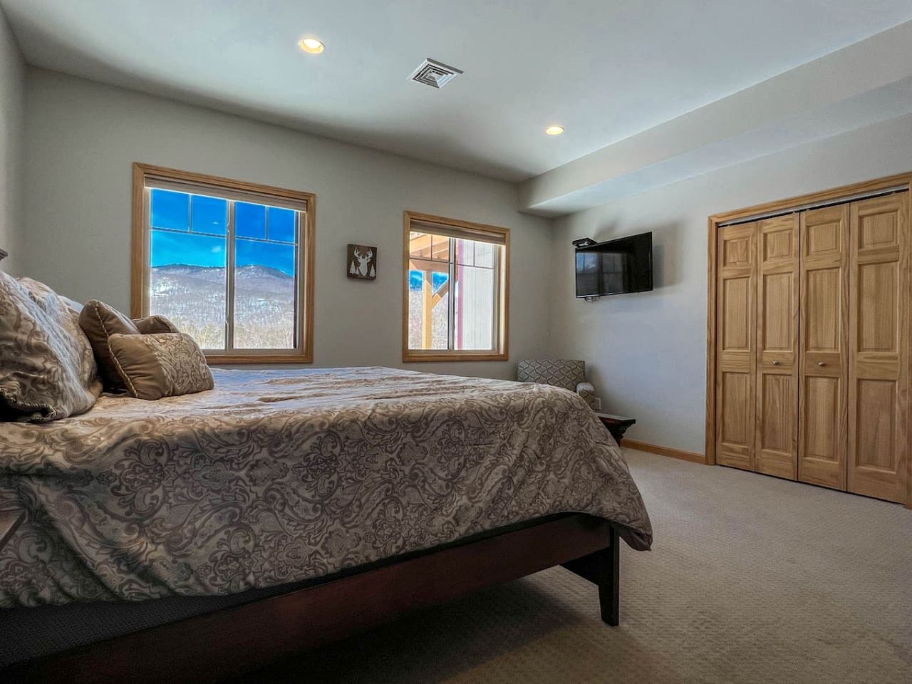 Beautiful Villa with Hot-tub and Barbecue in Bartlett, New Hampshire