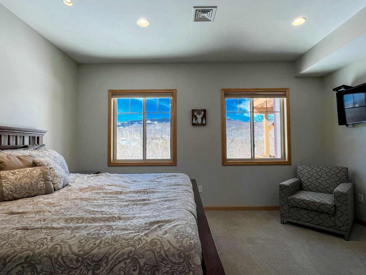 Beautiful Villa with Hot-tub and Barbecue in Bartlett, New Hampshire
