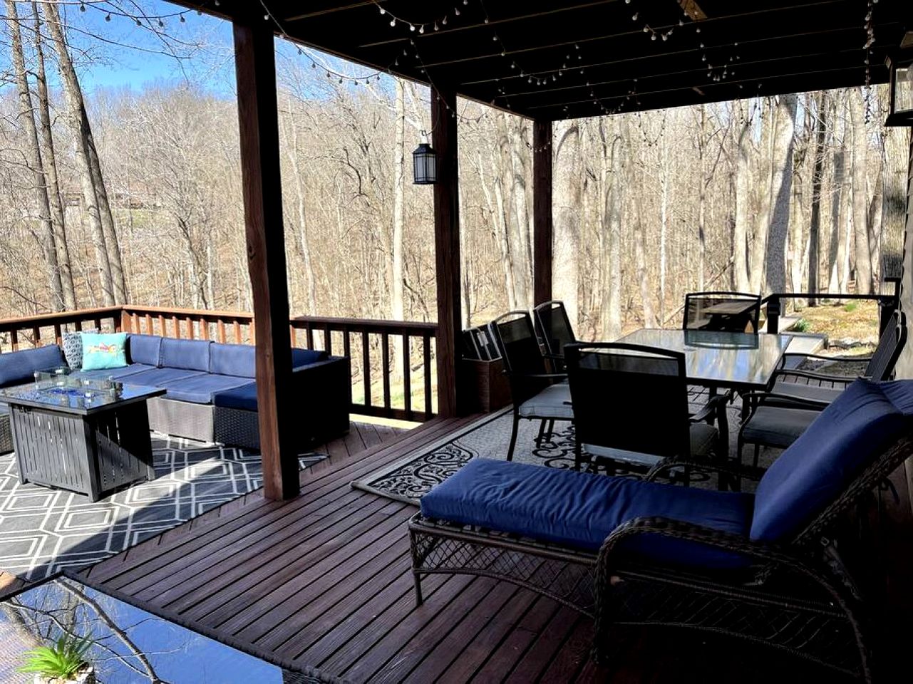 Waterfront Cabin with Private Dock, Jacuzzi and Deck in Kentucky