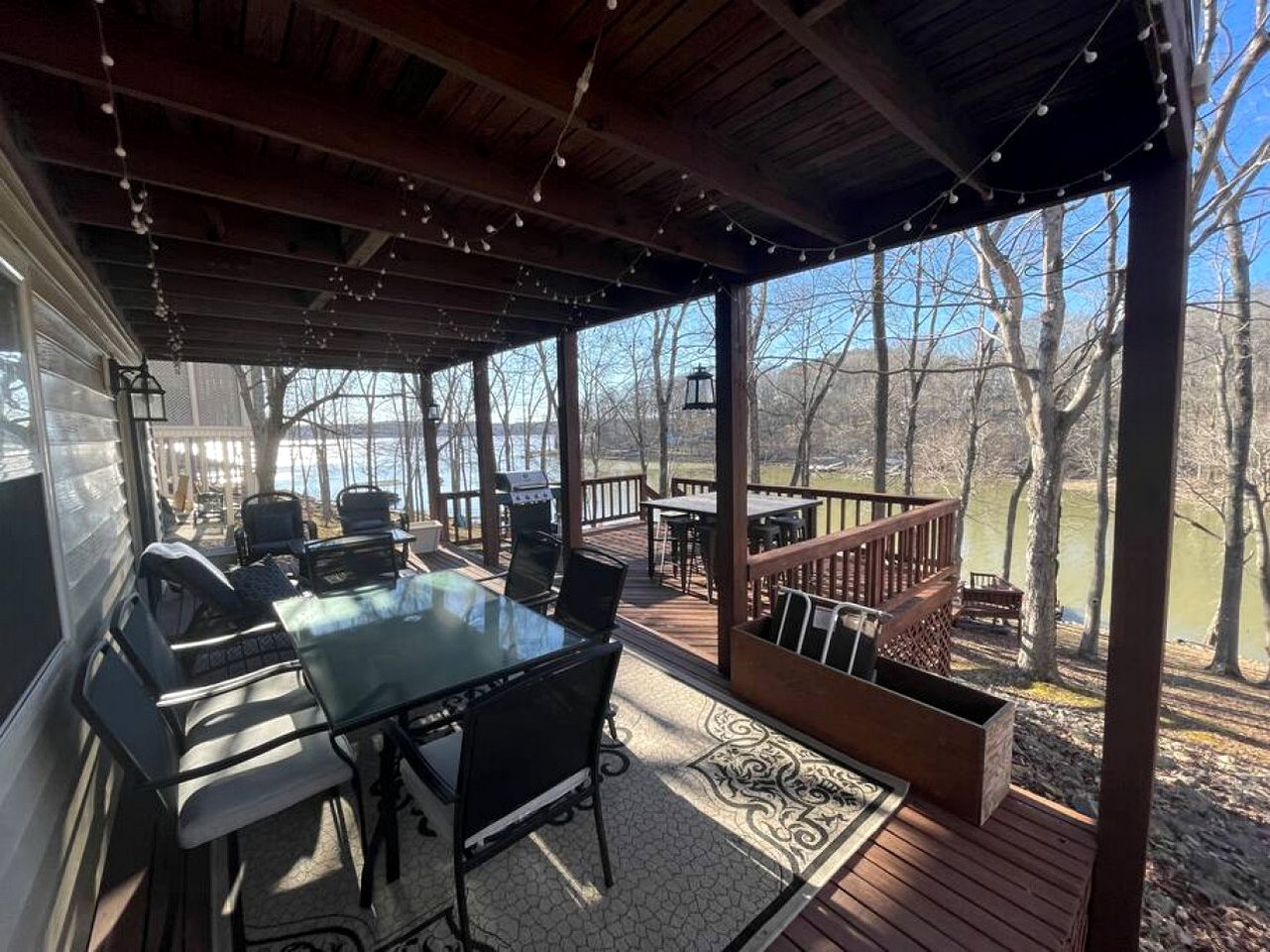 Waterfront Cabin with Private Dock, Jacuzzi and Deck in Kentucky