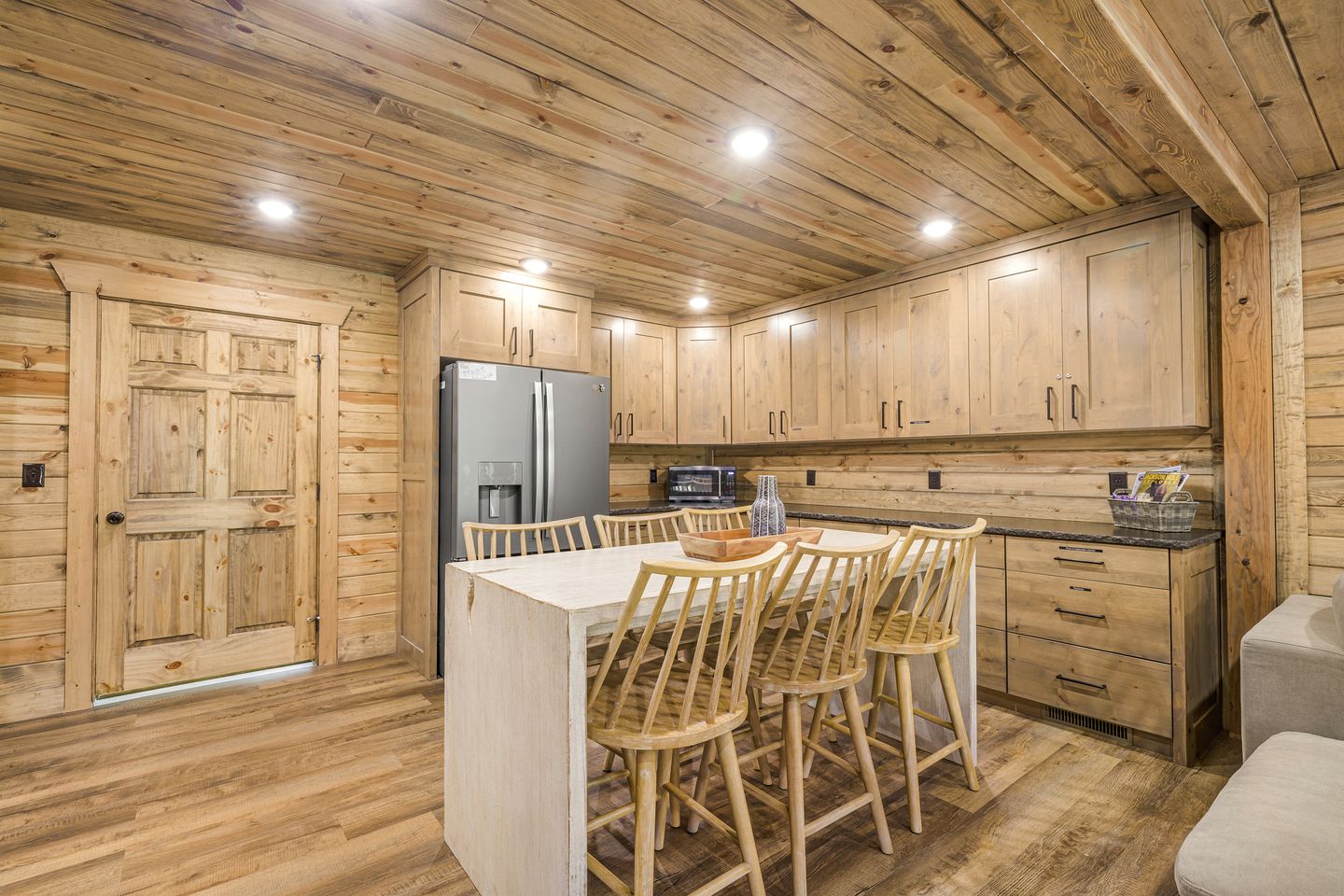 Beautiful Waterside Cabin Surrounded by Nature in Island Park, Idaho