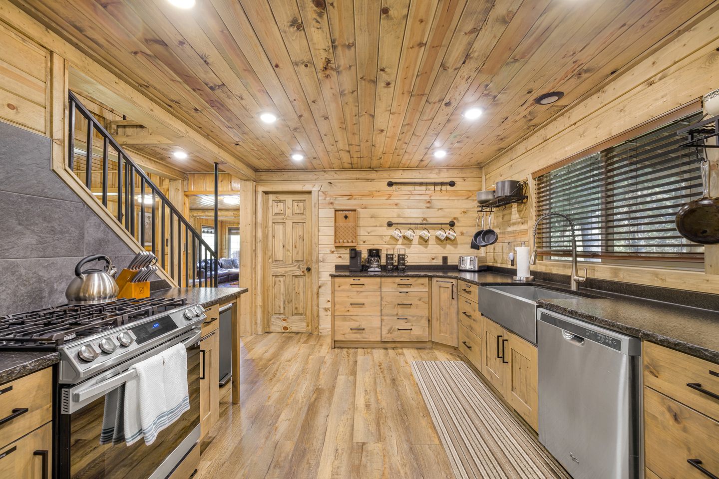 Beautiful Waterside Cabin Surrounded by Nature in Island Park, Idaho