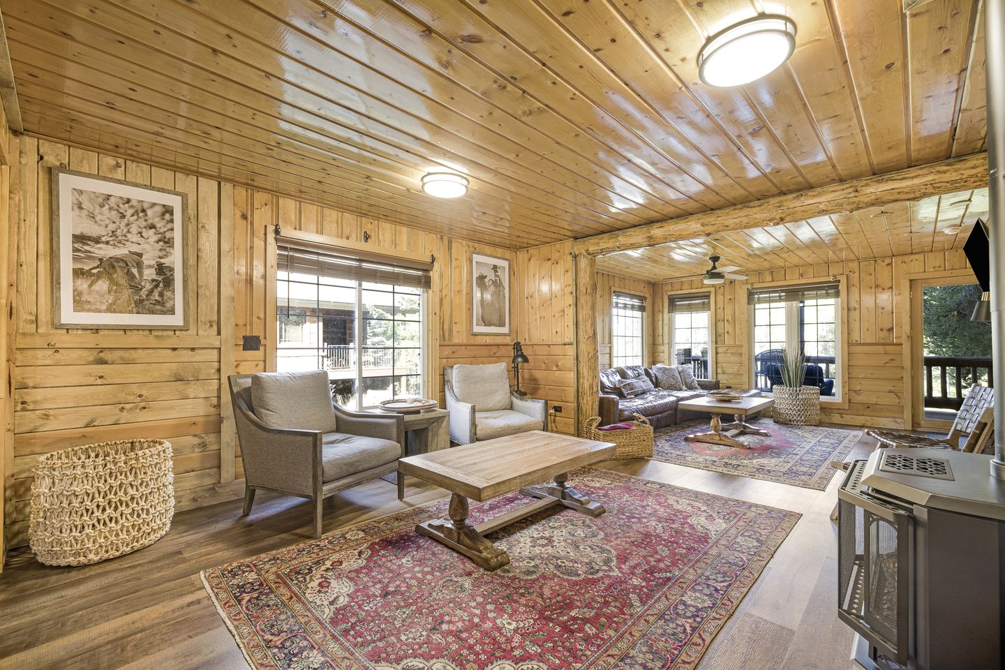 Beautiful Waterside Cabin Surrounded by Nature in Island Park, Idaho