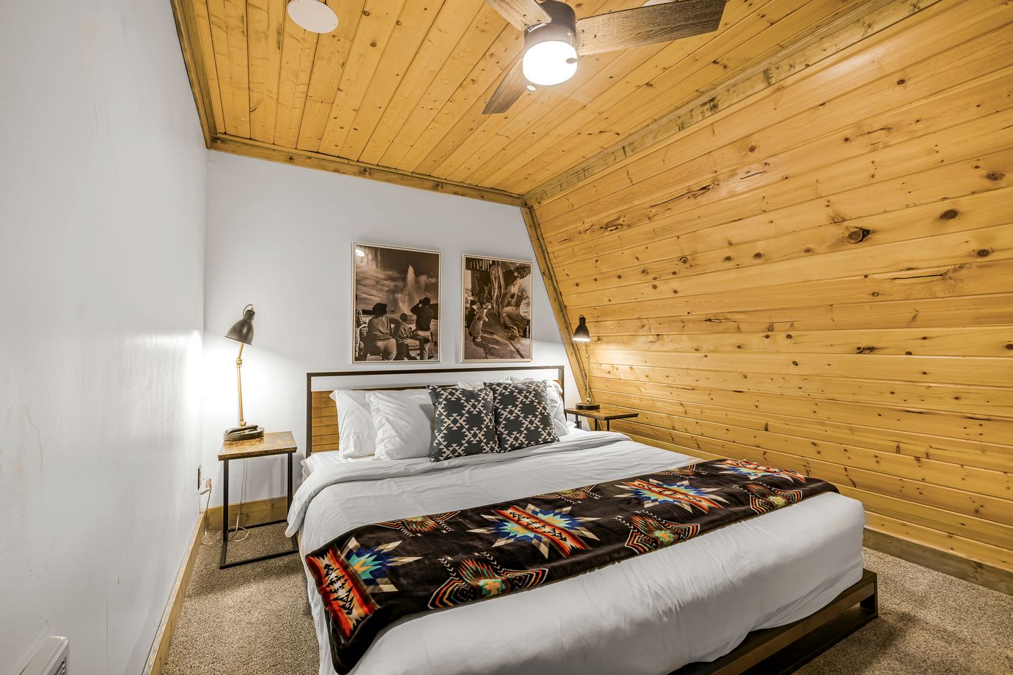 Beautiful Waterside Cabin Surrounded by Nature in Island Park, Idaho