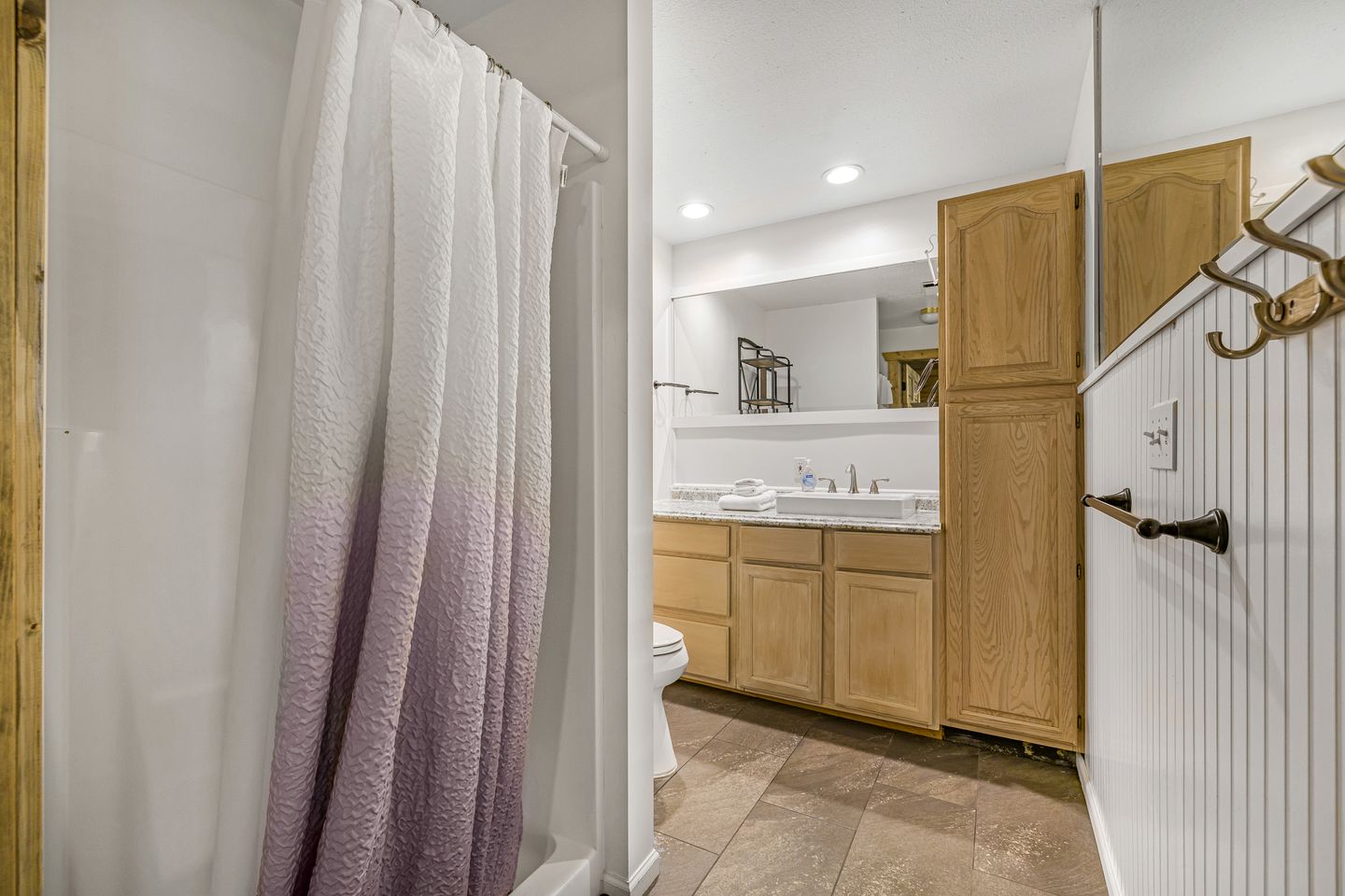 Beautiful Waterside Cabin Surrounded by Nature in Island Park, Idaho