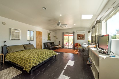 Beautifully Modern Cabin with 360-Degree Views of Joshua Tree, California photo 3