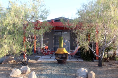 Beautifully Modern Cabin with 360-Degree Views of Joshua Tree, California photo 4