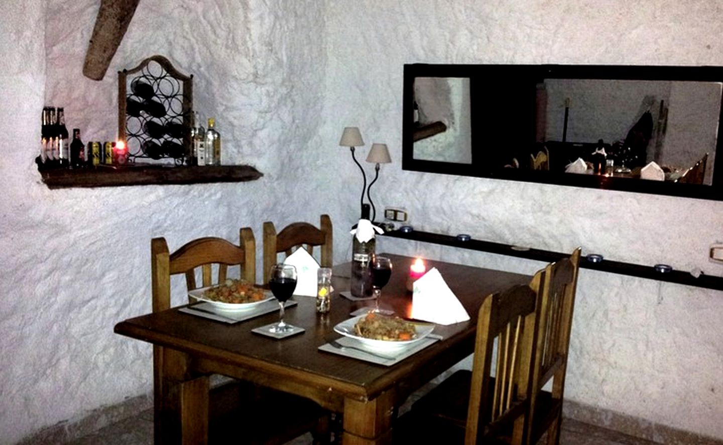 Beautifully Refurbished Cave Rentals with Shared Pool in Castillejar, Granada, Spain