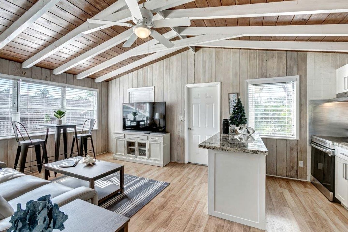 Awesome Cottage Close to the Beach in West Palm Beach, Florida
