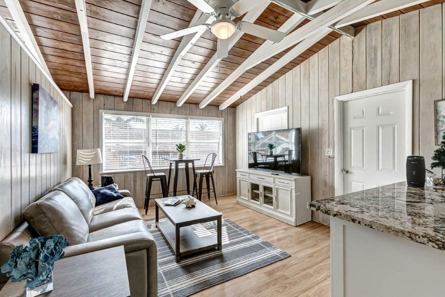 Awesome Cottage Close to the Beach in West Palm Beach, Florida