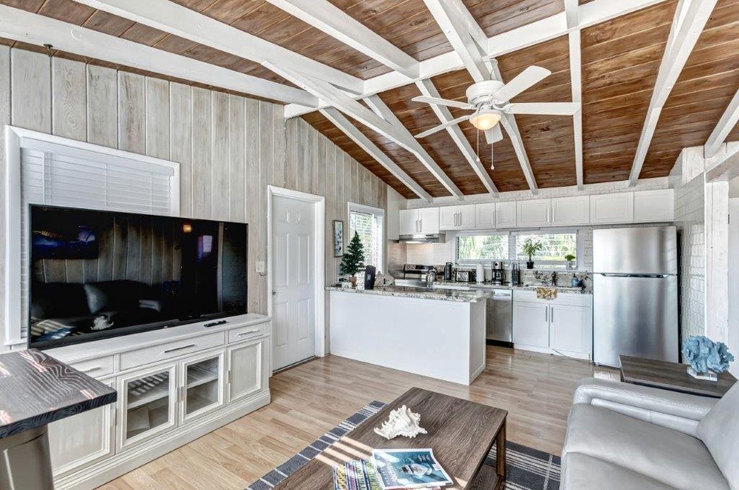 Awesome Cottage Close to the Beach in West Palm Beach, Florida