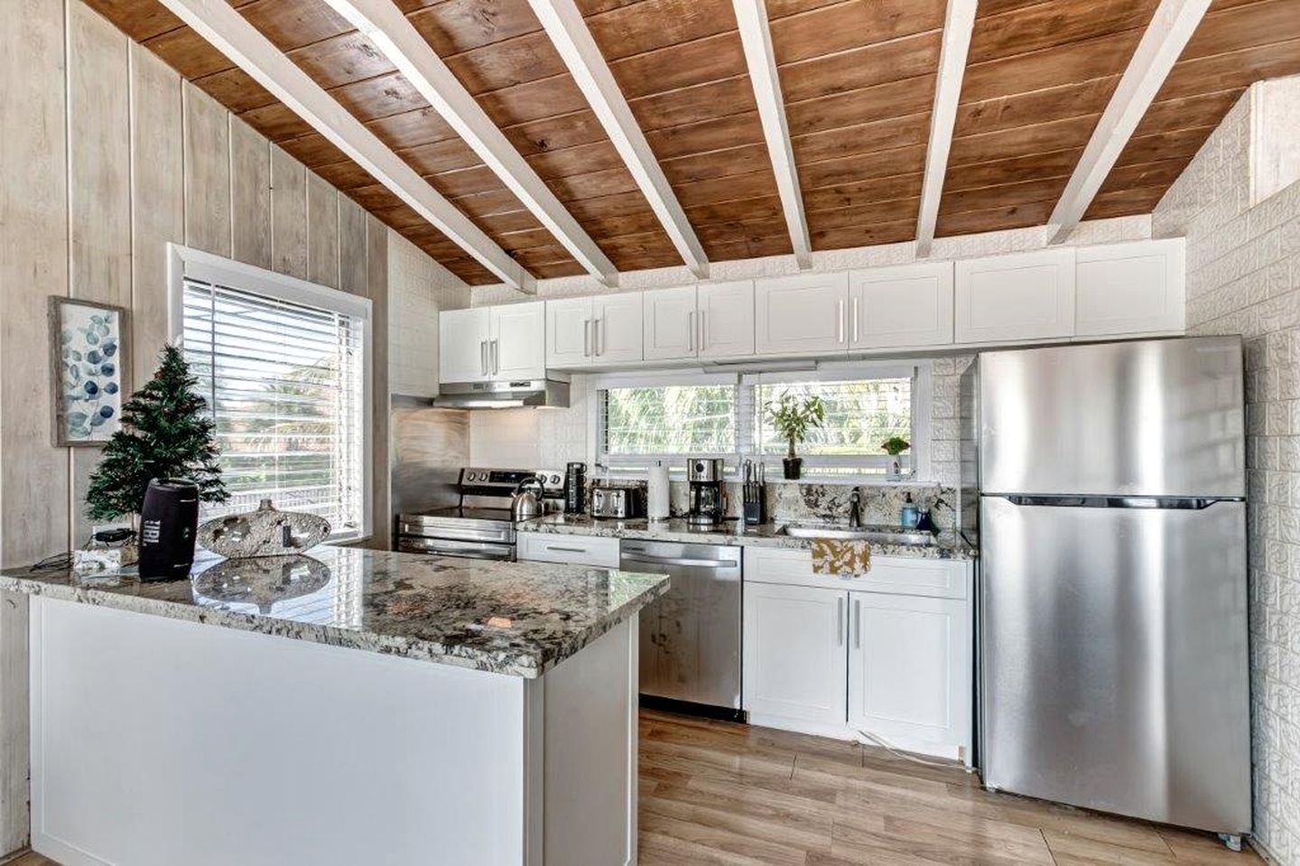 Awesome Cottage Close to the Beach in West Palm Beach, Florida