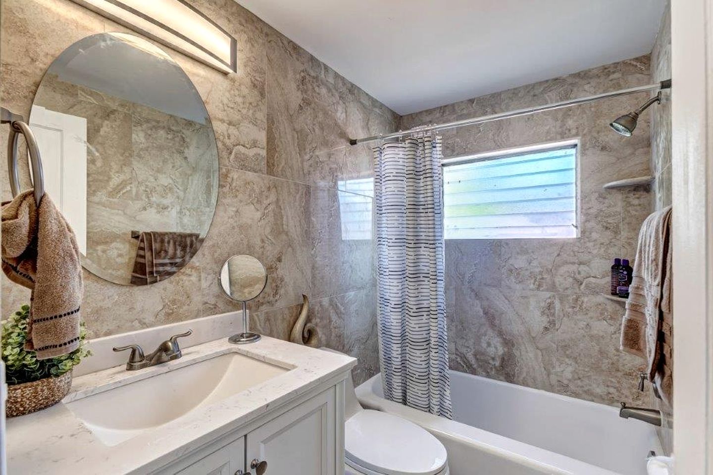 Awesome Cottage Close to the Beach in West Palm Beach, Florida