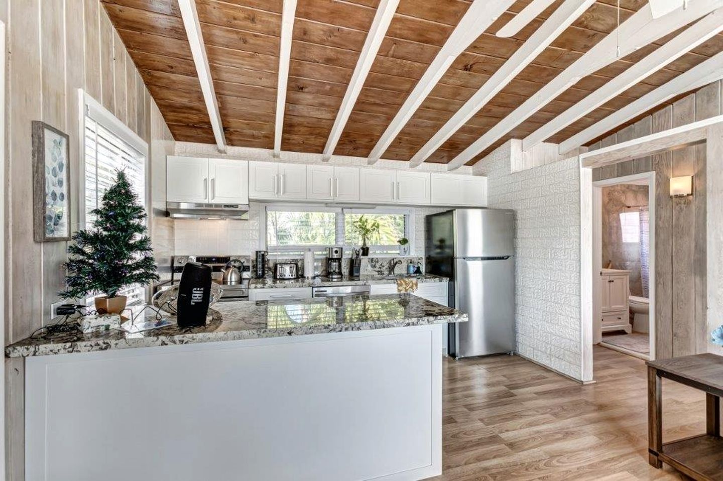 Awesome Cottage Close to the Beach in West Palm Beach, Florida