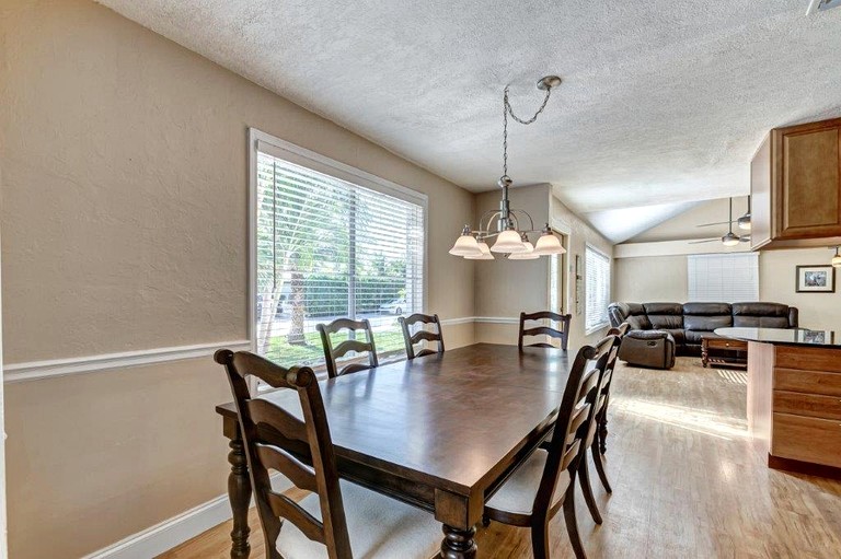 Cottages (United States of America, West Palm Beach, Florida)