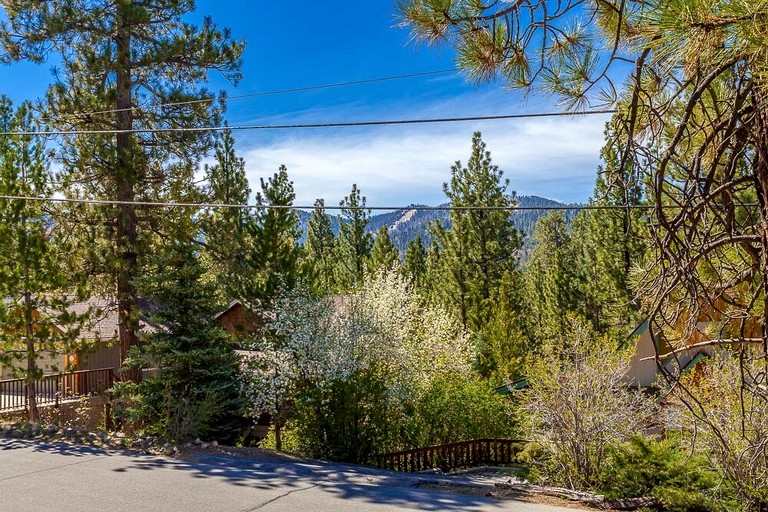 Cabins (United States of America, Big Bear Lake, California)