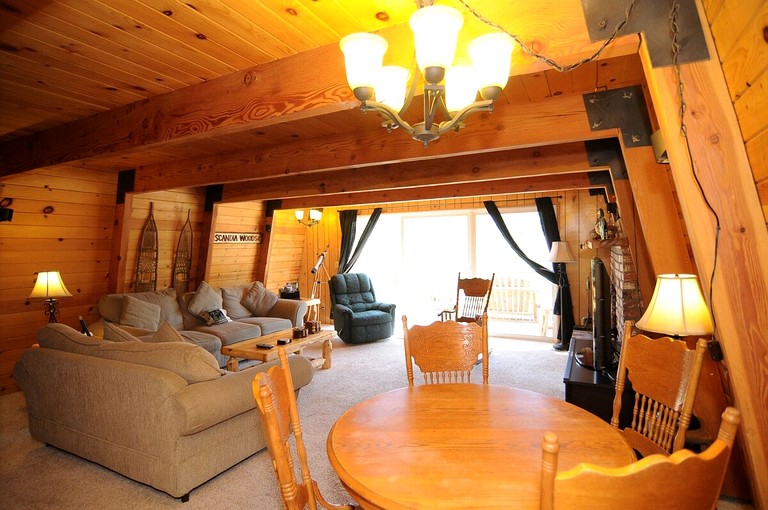Cabins (United States of America, Big Bear Lake, California)