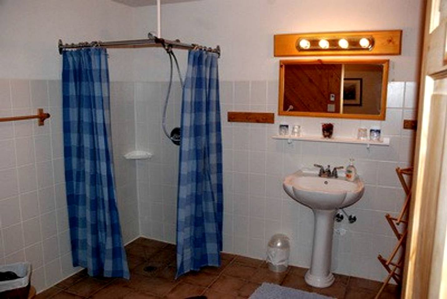 Idyllic Vacation Rental on a Ranch in Lone Butte, British Columbia