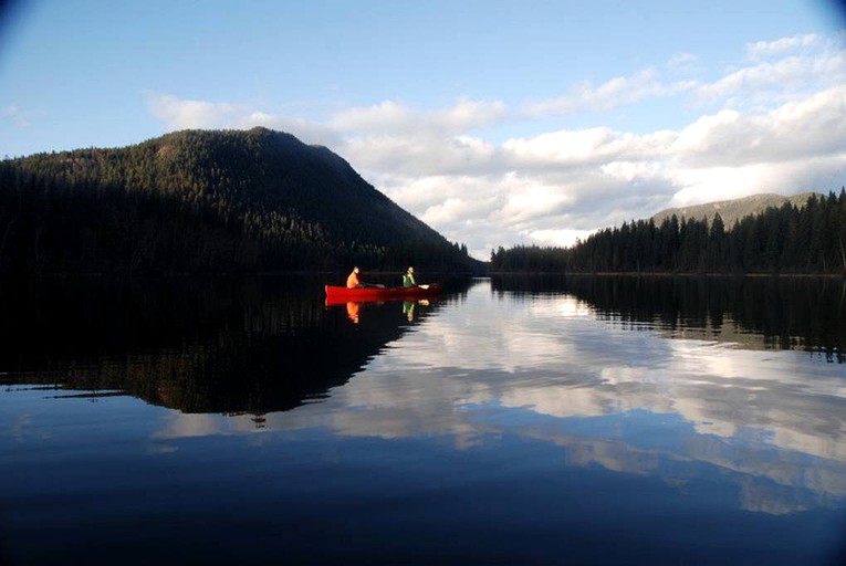 Nature Lodges (Lone Butte, British Columbia, Canada)