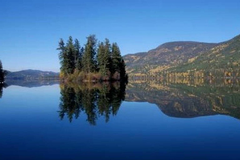 Nature Lodges (Lone Butte, British Columbia, Canada)