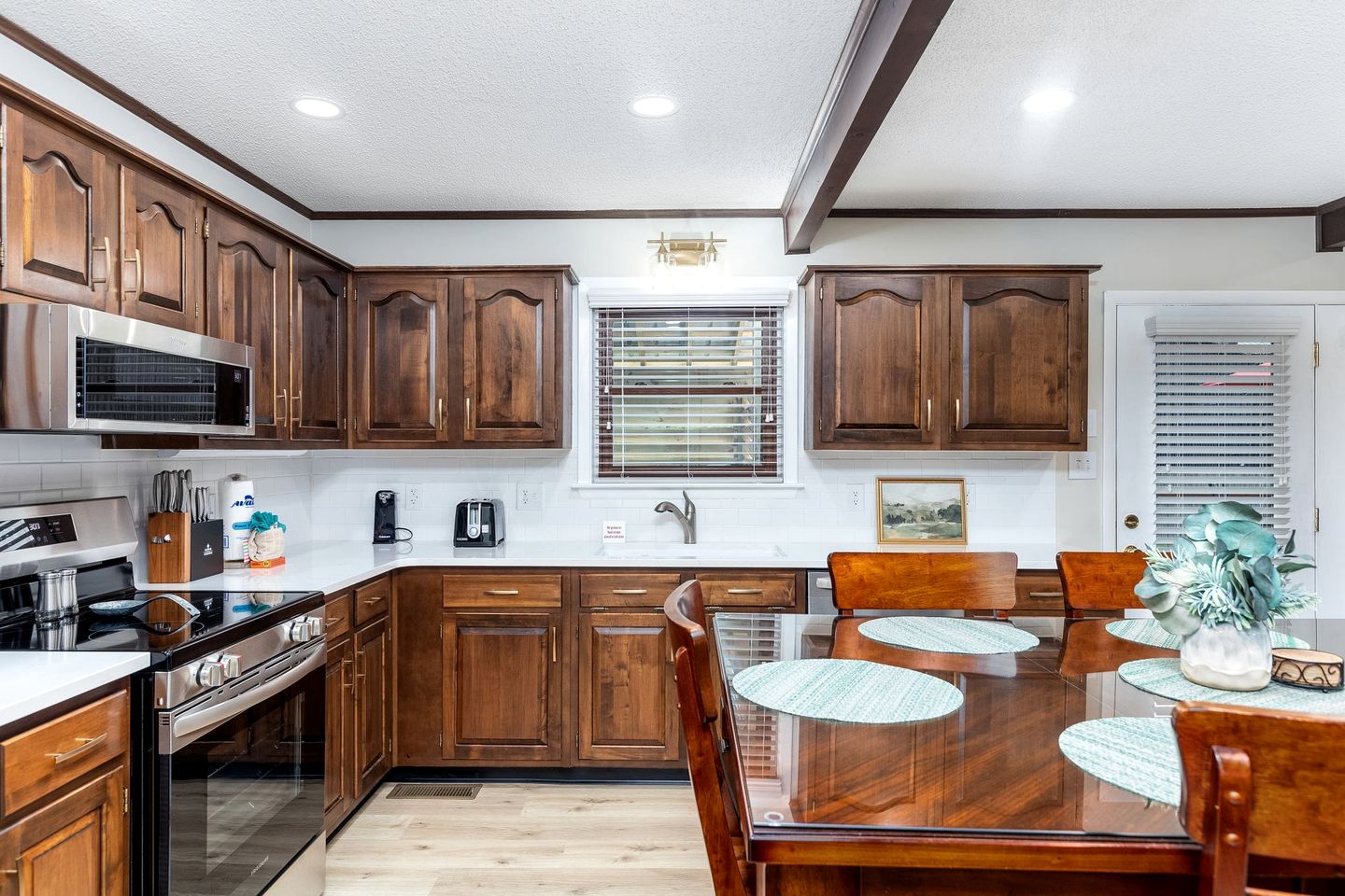 Cozy Cottage with Fire Pit and Barbecue in Pigeon Forge, Tennessee