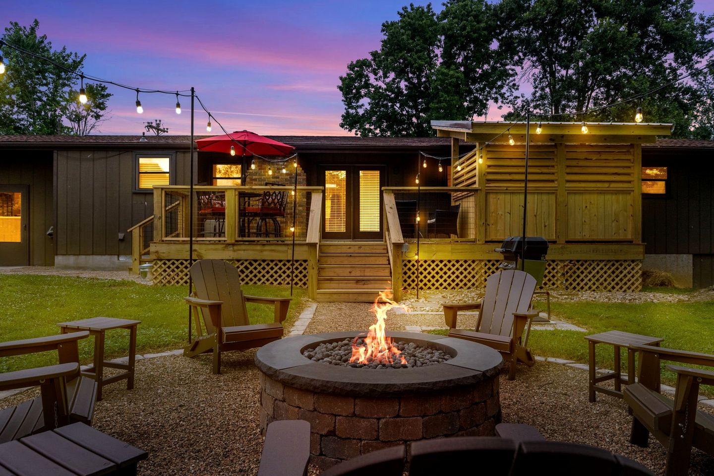Cozy Cottage with Fire Pit and Barbecue in Pigeon Forge, Tennessee